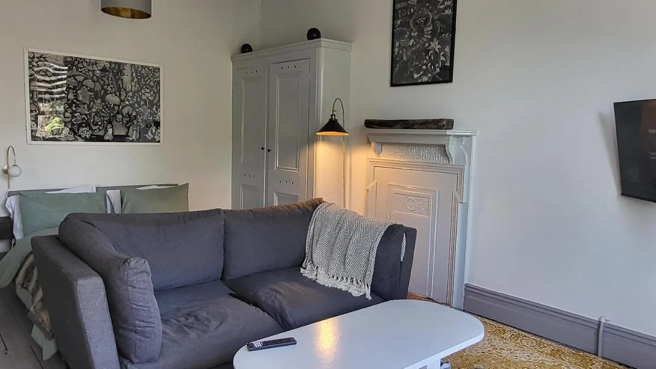 16 Big Comfy Studio - Great Location - Free Onsite Parking - Comfy Bed 브라이턴 0*,