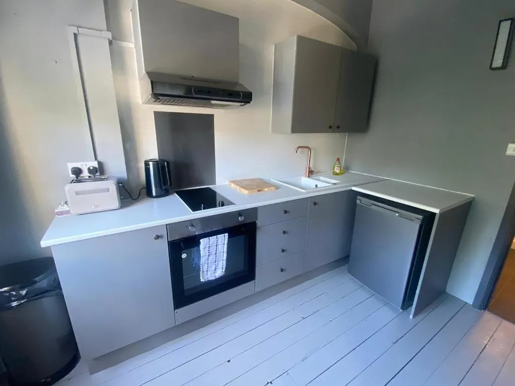 16 Big Comfy Studio - Great Location - Free Onsite Parking - Comfy Bed 브라이턴